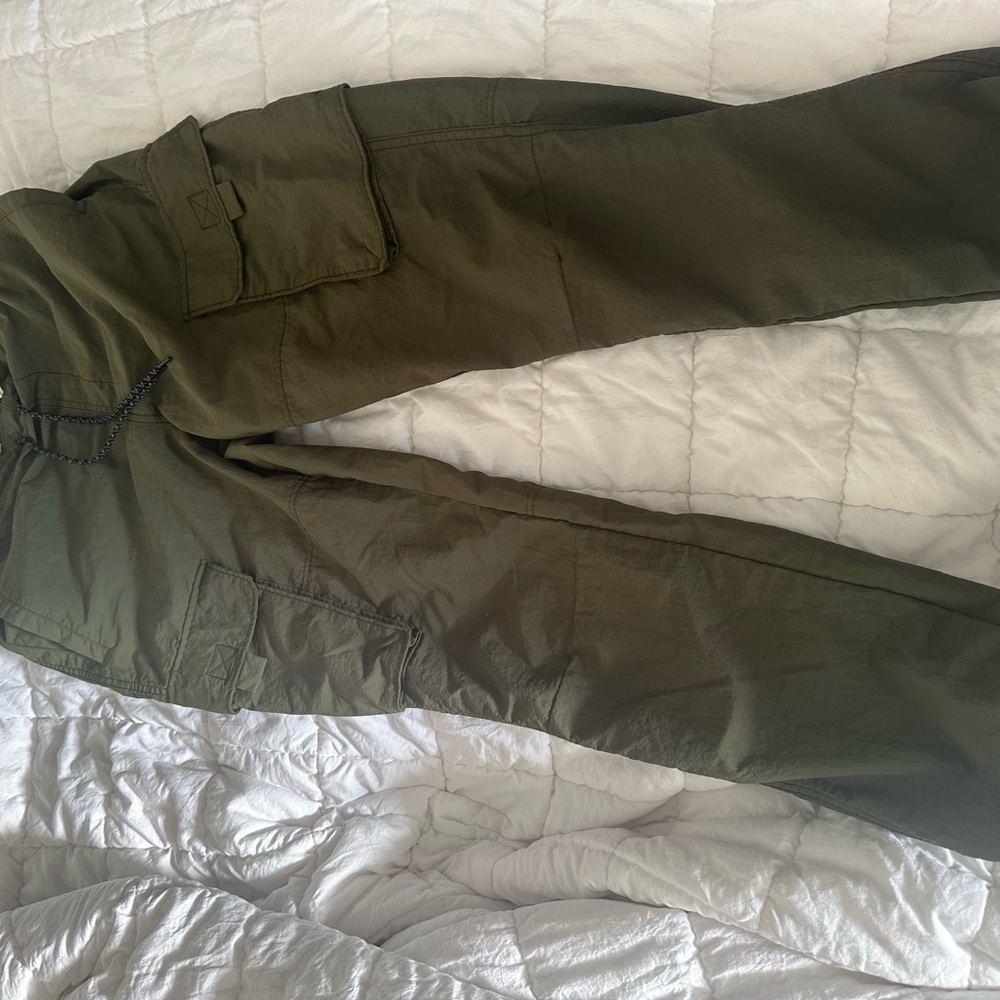LG‎ Olive Green Cargo Pants